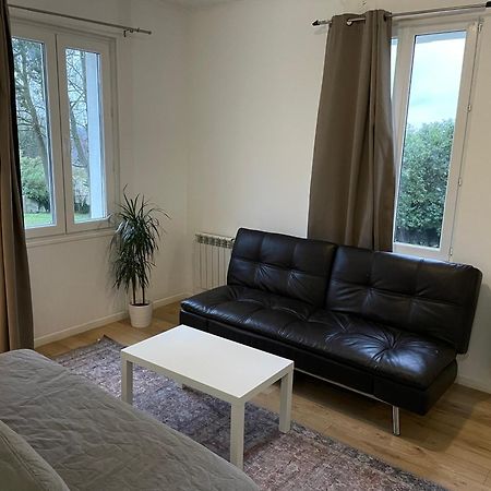 Superbe Appartement A 5 Minutes De Disney เชสซี ภายนอก รูปภาพ